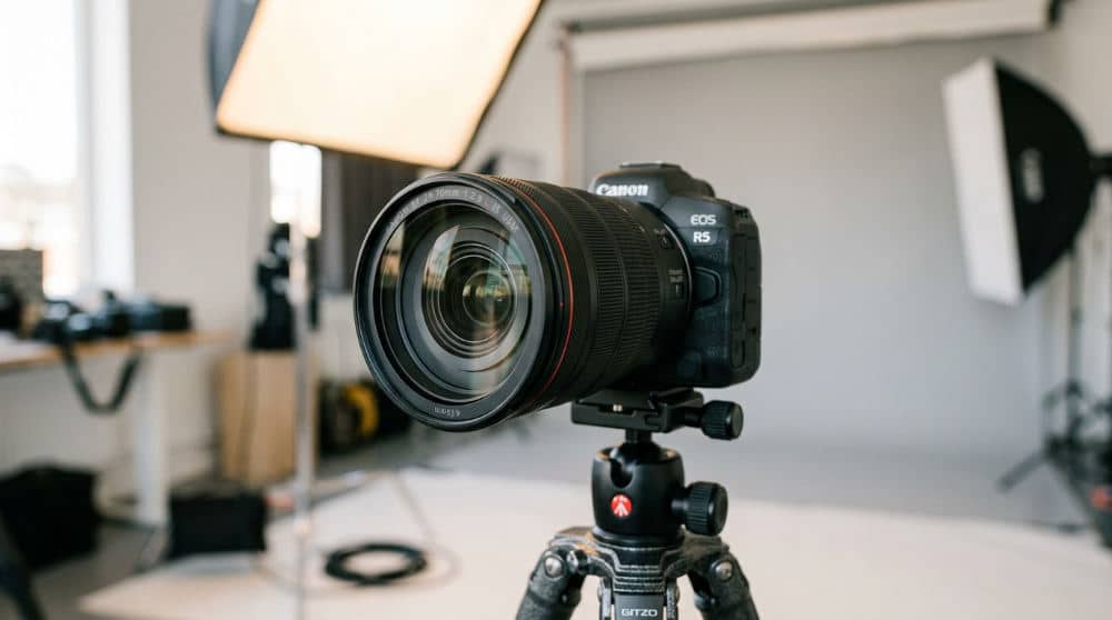 Professional camera setup for noise-free studio photography